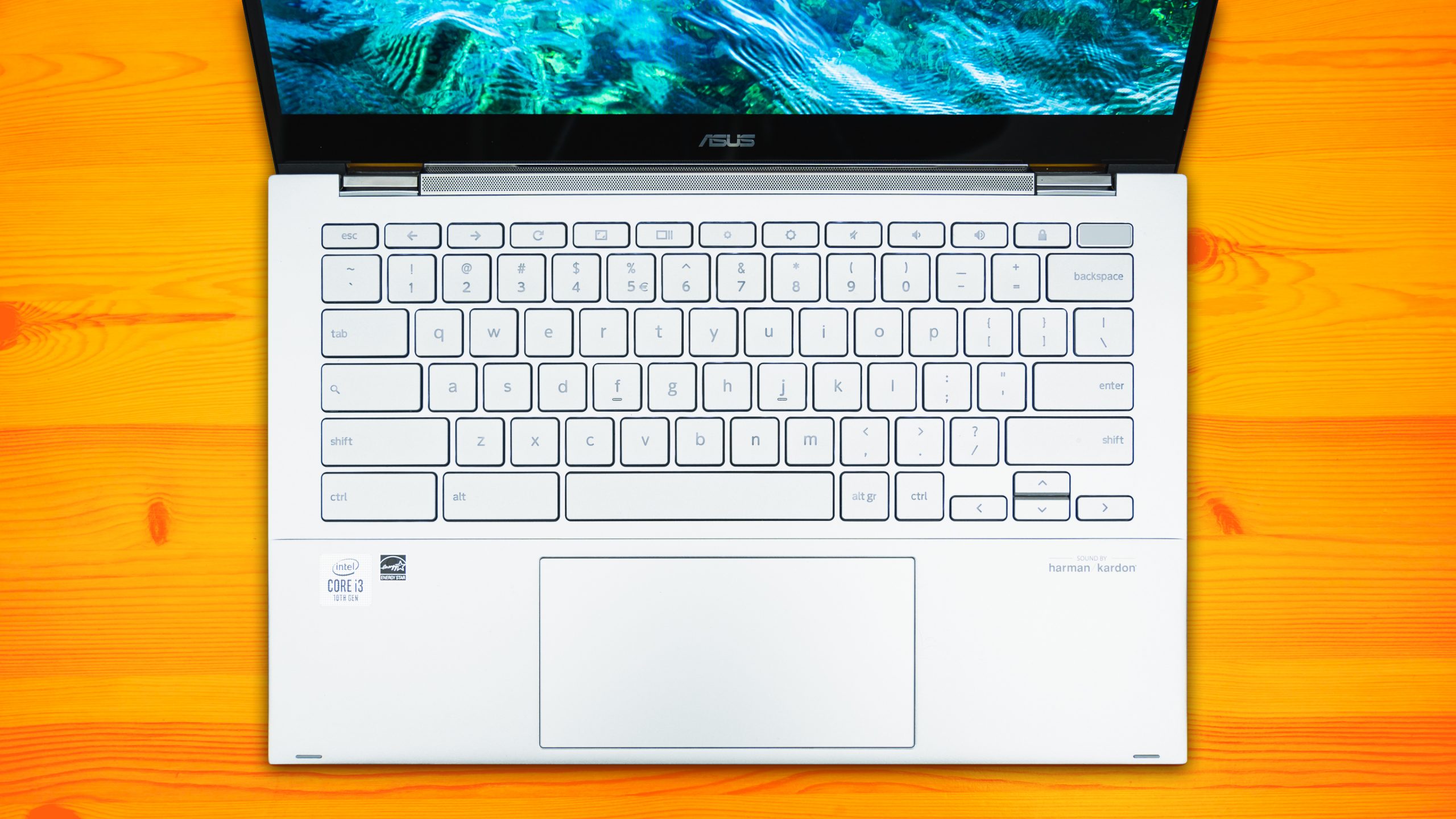 Bovenaanzicht van het 'tenkeyless' chiclet-toetsenbord van de Chromebook Flip C436 van ASUS.